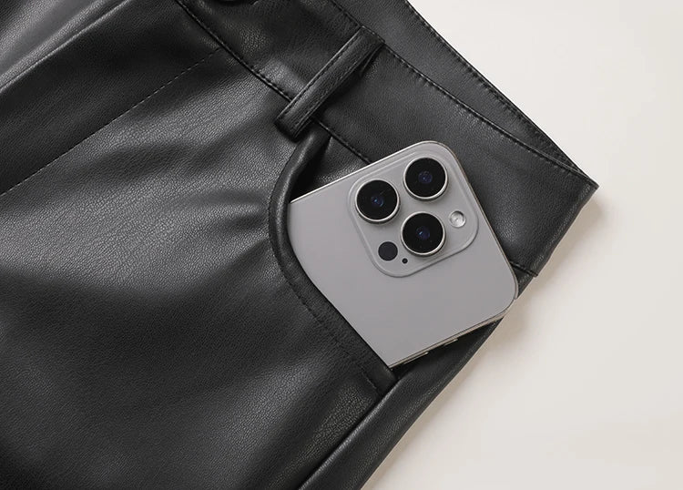 Versera Black Silhouette