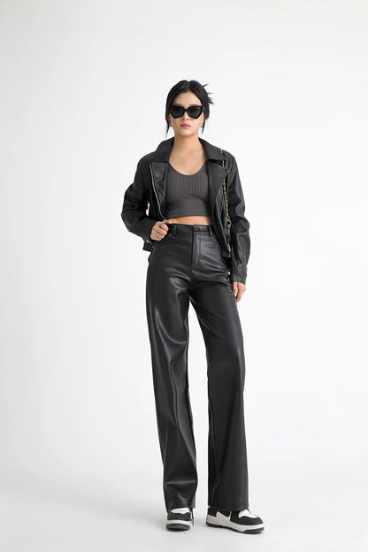 Versera Black Silhouette