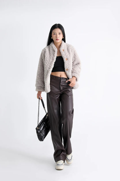 Versera Black Silhouette