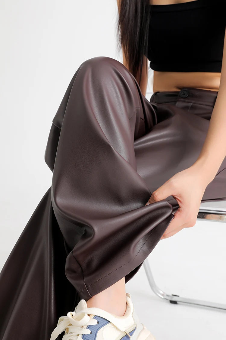 Versera Black Silhouette